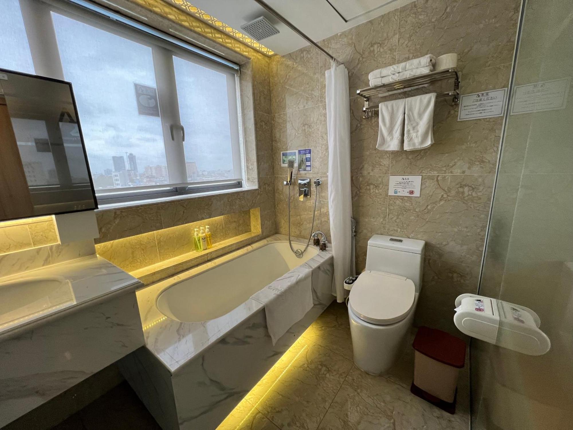 Azumaya Hotel Хайфон Екстер'єр фото